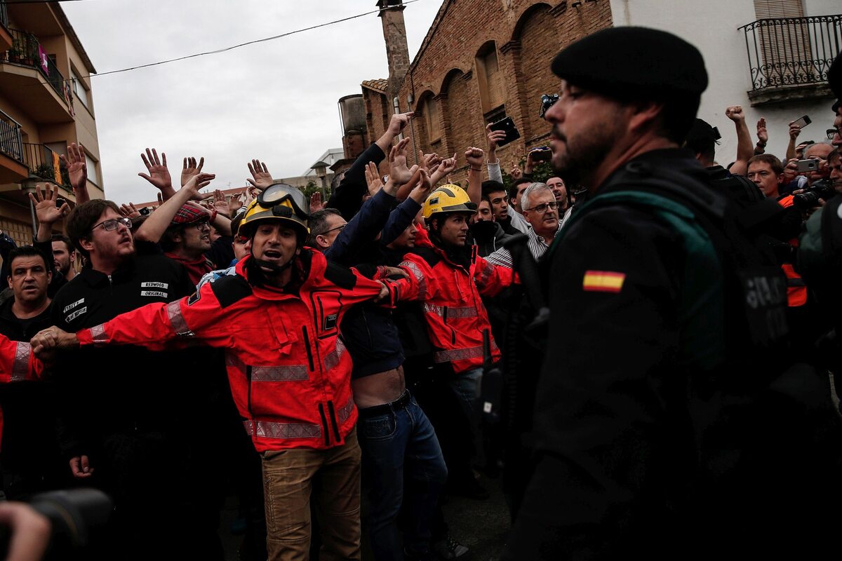 Tłumy Katalończyków na ulicach Girony 