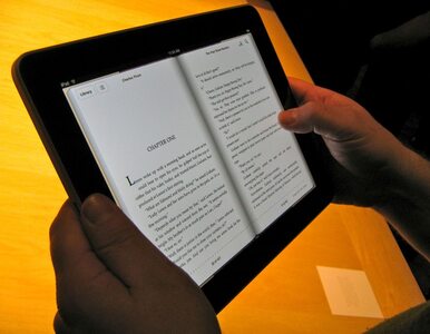Miniatura: KE: Apple i wydawcy e-booków podejrzani o...