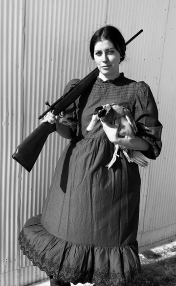 Zdjęcie w pandemicznej sukience na potrzeby #TargetDressChallenge 