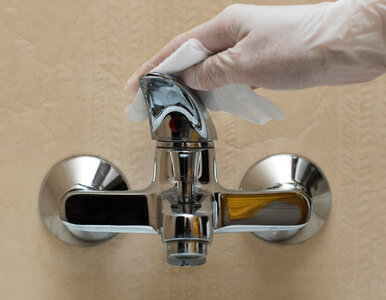 Miniatura: Widzisz biały nalot na baterii? Może...