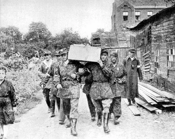Pogrzeb ppor. Tadeusza Towarnickiego „Naprawy" (2 sierpnia 1944 r.) 