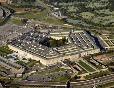 Miniatura: Pentagon zdecydował. Chodzi o myśliwce...
