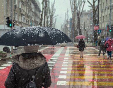Miniatura: RCB rozesłało alerty. „Zostań w domu,...