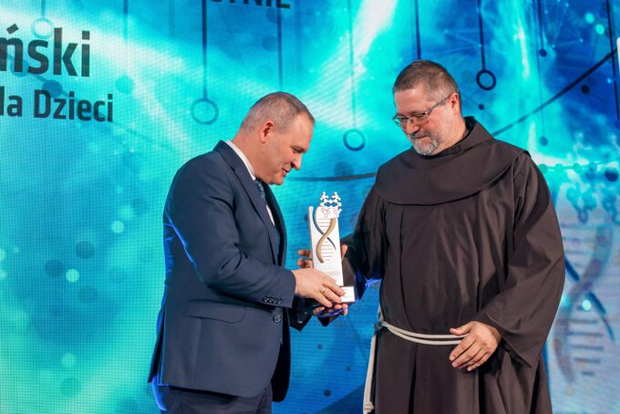 O. Filip Buczyński z nagrodą Wizjoner Humanista w Medycynie