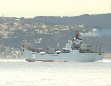 Miniatura: Kolejne rosyjskiej okręty wojenne płyną w...