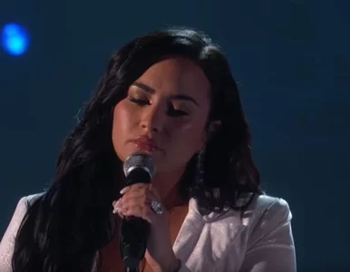 Miniatura: Grammy 2020. Lovato we łzach śpiewała o...