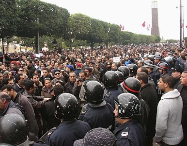 Miniatura: Tunezja: demonstracja rozproszona...