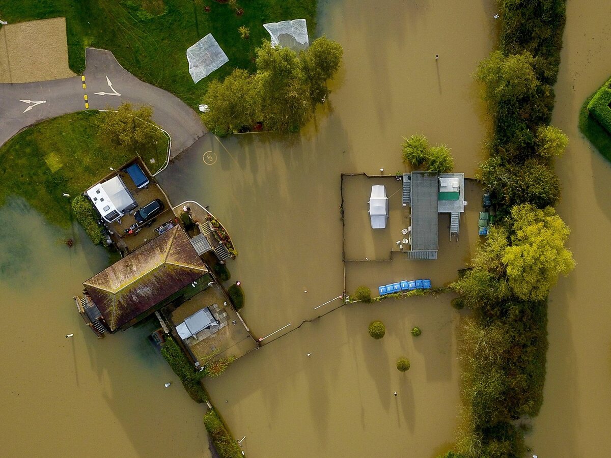 Powodzie w Midlands w Wielkiej Brytanii 