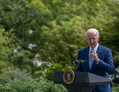 Miniatura: 13 lat temu pomógł Joe Bidenowi. Teraz...