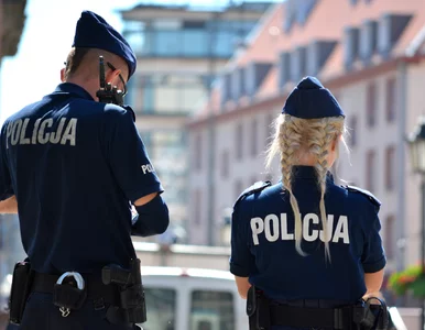 Miniatura: Policja jest apolityczna i działa w...