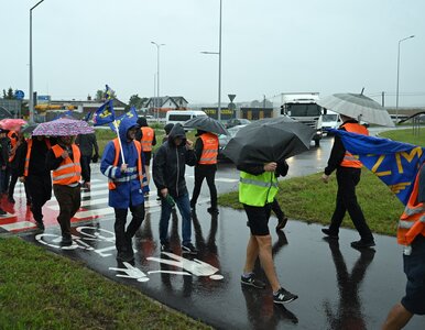 Miniatura: Maszyniści blokują drogi w całej Polsce....