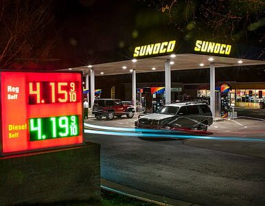 Miniatura: USA: za benzynę zapłacisz dziś mniej