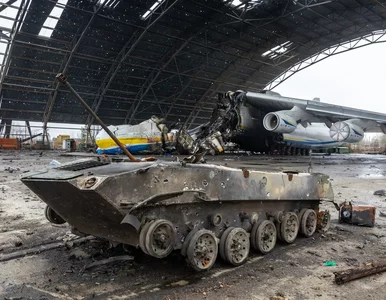 Miniatura: Zniszczenia największego samolotu świata...