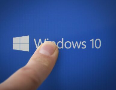 Windows 10 nadal jest królem pecetów. Czemu Microsoft go wyłącza?