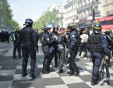 Miniatura: Zamieszki we Francji. Policja użyła gazu...