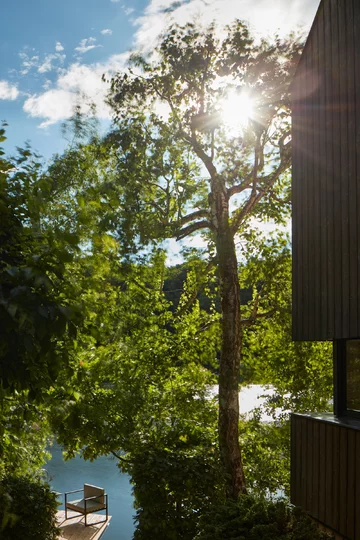 Drewniany domek nad jeziorem, projekt Prodesi / Domesi Linka, domek nad jeziorem, Prodesi/Domesi