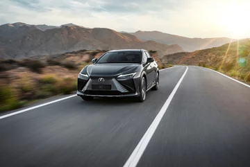 Lexus RZ 450e 