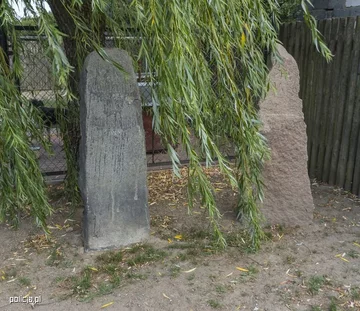 Drogowskazy znajdowały się na trzech różnych posesjach 