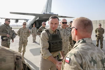 Andrzej Duda w bazie Bagram 