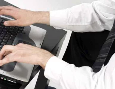 Miniatura: Kobieta wyłudziła 60 tysięcy przez...