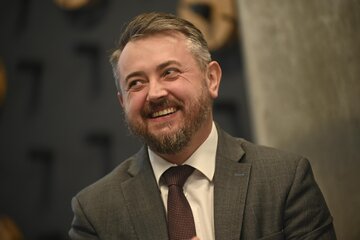 Dr Łukasz Madej