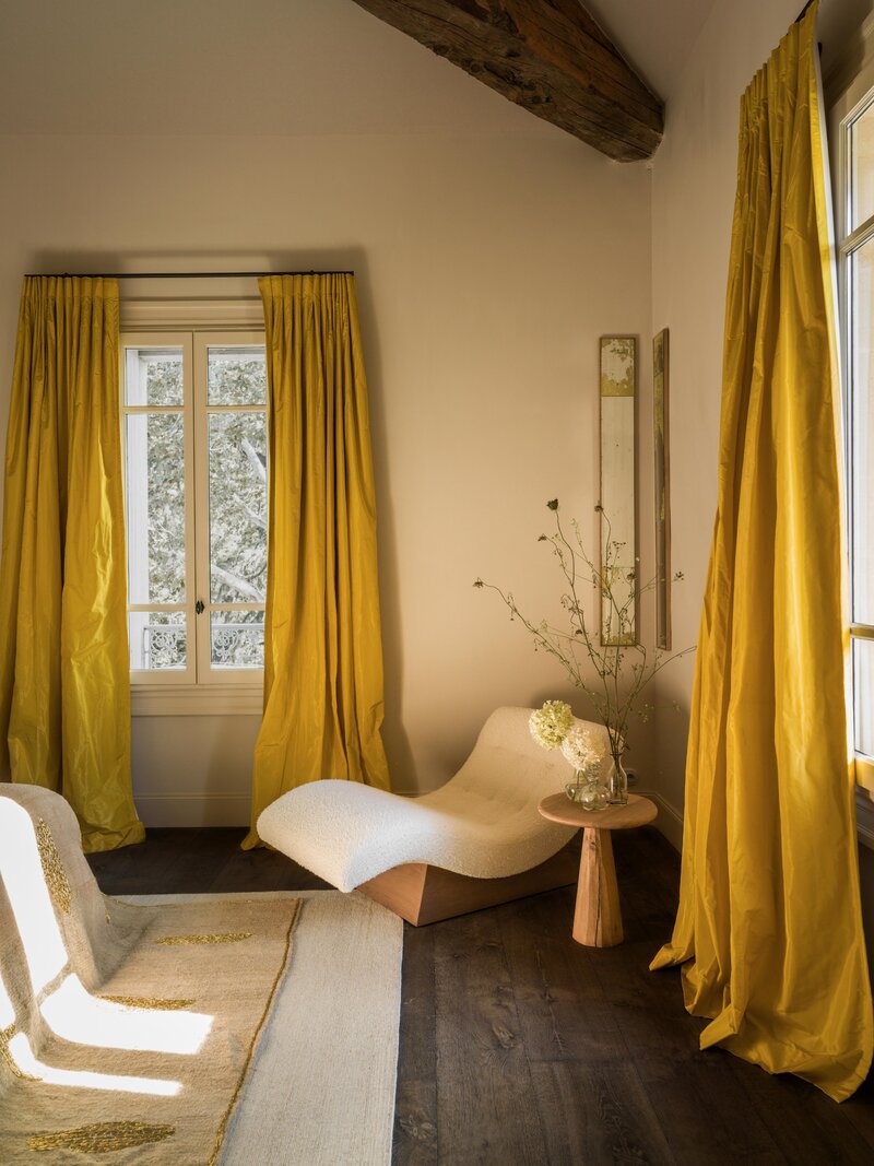 Ch&acirc;teau La Banqui&egrave;re po&nbsp;metamorfozie. XVIII-wieczny zamek wśr&oacute;d winnic pod&nbsp;Montpellier pokazuje, jak dziś może wyglądać cichy, zr&oacute;wnoważony luksus