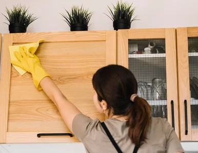 Miniatura: Zaschnięty tłuszcz na szafkach? Ten trik...