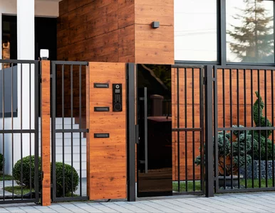 Miniatura: Masz bramę przy domu? Od 2026 roku prawo...