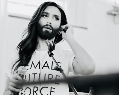 Miniatura: Austriacka piosenkarka Conchita Wurst