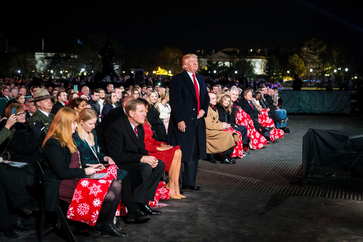 Impreza świąteczna w Białym Domu zainaugurowana przez Donalda Trumpa 