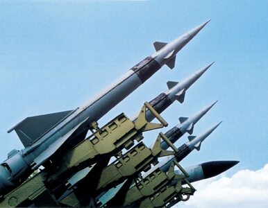 Miniatura: Korea Północna wystrzeliła rakiety. Celem...
