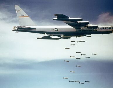 Miniatura: Amerykańskie B-52 zrzuciły miny do Bałtyku