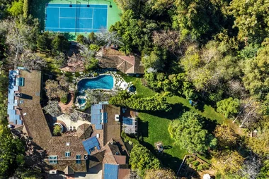 Dom Jima Carreya w Brentwood w Los Angeles