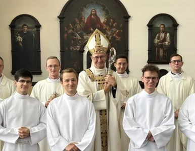 Miniatura: Arcybiskup dał lekcję przyszłym księżom....