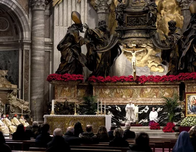 Miniatura: Szokujące sceny w Bazylice św. Piotra....