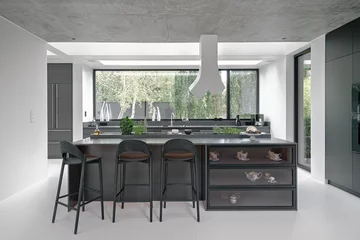 Ciemna kuchnia marki ZAJC, dom w Gdyni 