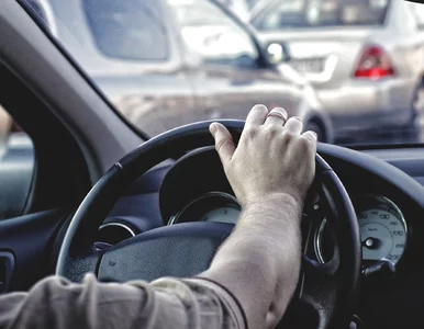 Miniatura: Nielegalni kierowcy nadal wożą pasażerów....