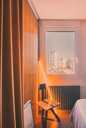 Metamorfoza mieszkania w bloku z lat 60. autorstwa OOIIO Architecture 