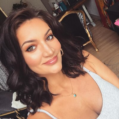 Miniatura: Sophie Brussaux, artystka i była aktorka...