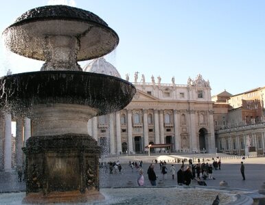 Miniatura: Papież pozostawia Watykan z 15 mln euro...