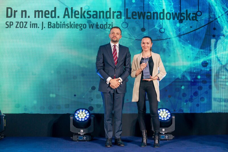 Dr Aleksandra Lewandowska z Nagrodą Specjalną Wizjonerzy Wprost 2023