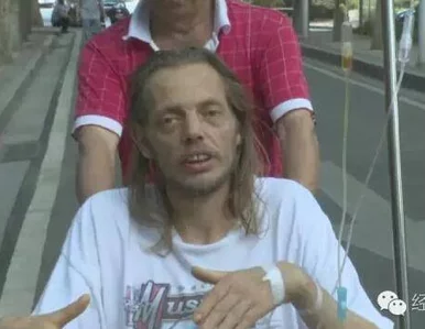 Miniatura: Mężczyzna czekał 10 dni na ukochaną na...