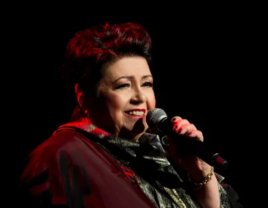 Miniatura: Ewa Bem odbiera nagrodę „Wprost” i...