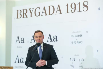 Prezentacja czcionki Brygada 1918 