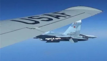 Incydent nad Bałtykiem. Rosyjski Su-27 półtora metra od samolotu USA 