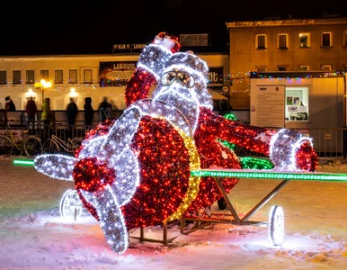 Miniatura: Miasta oszczędzają na świątecznych...