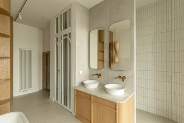 Apartament influencerki Pauliny Wojcińskiej na Powiślu – jasne wnętrze w stylu modern classic zaprojektowane przy współpracy z pracownią Decoroom 