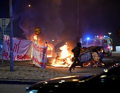 Miniatura: W Szwecji znów spalono Koran. Noc upłynęła...