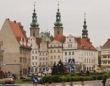 Miniatura: Ugandyjski król pochodzi z... Nysy?