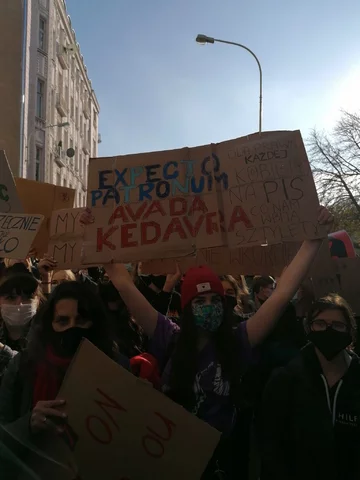 Hasła z protestu w Łodzi 